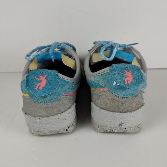 Nike Gray and Multicolor Women's Sneakers - Picture 4 of 12